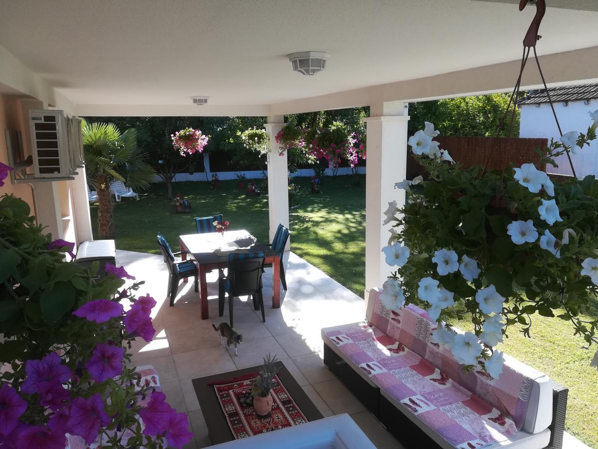 Riverside Guesthouse Pocitelj Buitenkant foto